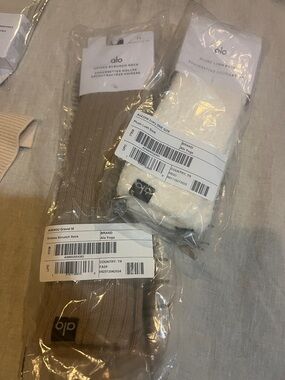 ALO Yoga Ribbed Scrunch and Plush Sock Duo in Beige and White